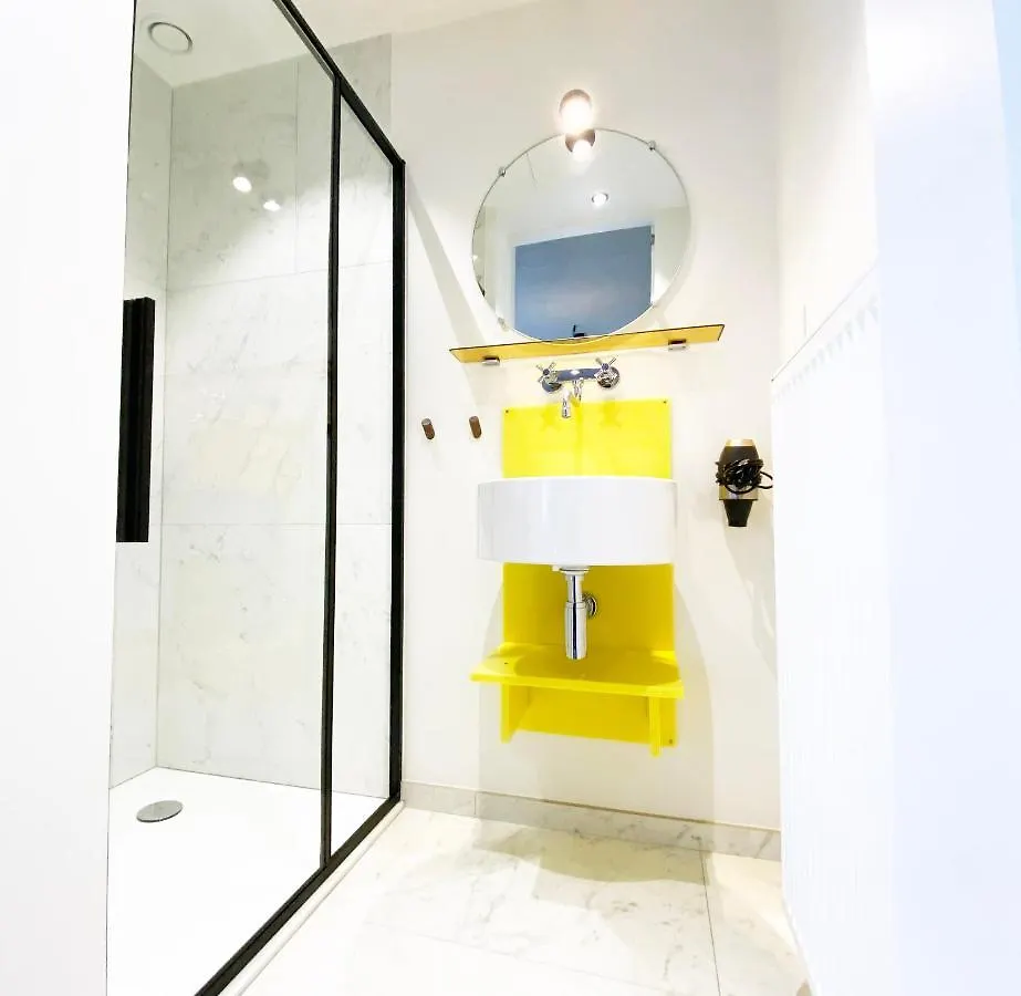 B&B Expo House Anvers 0*,